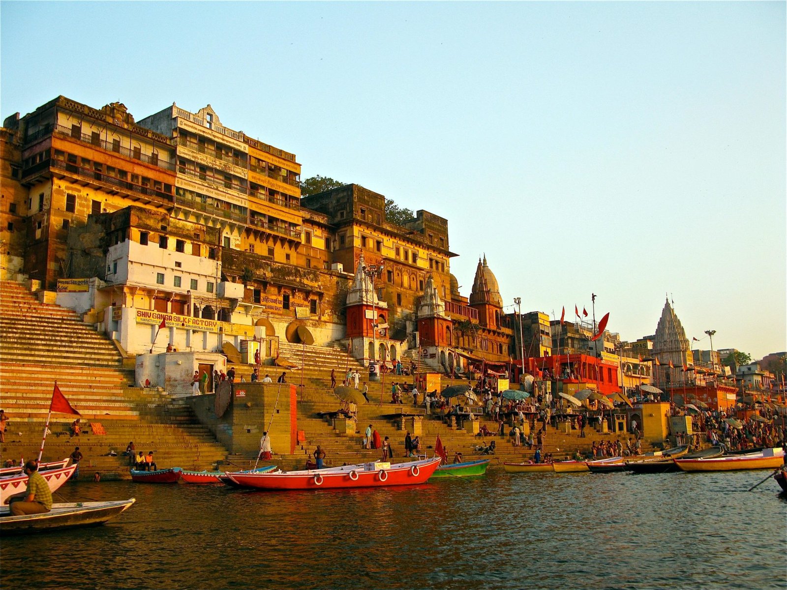 Varanasi_India_Mytraveljaunts