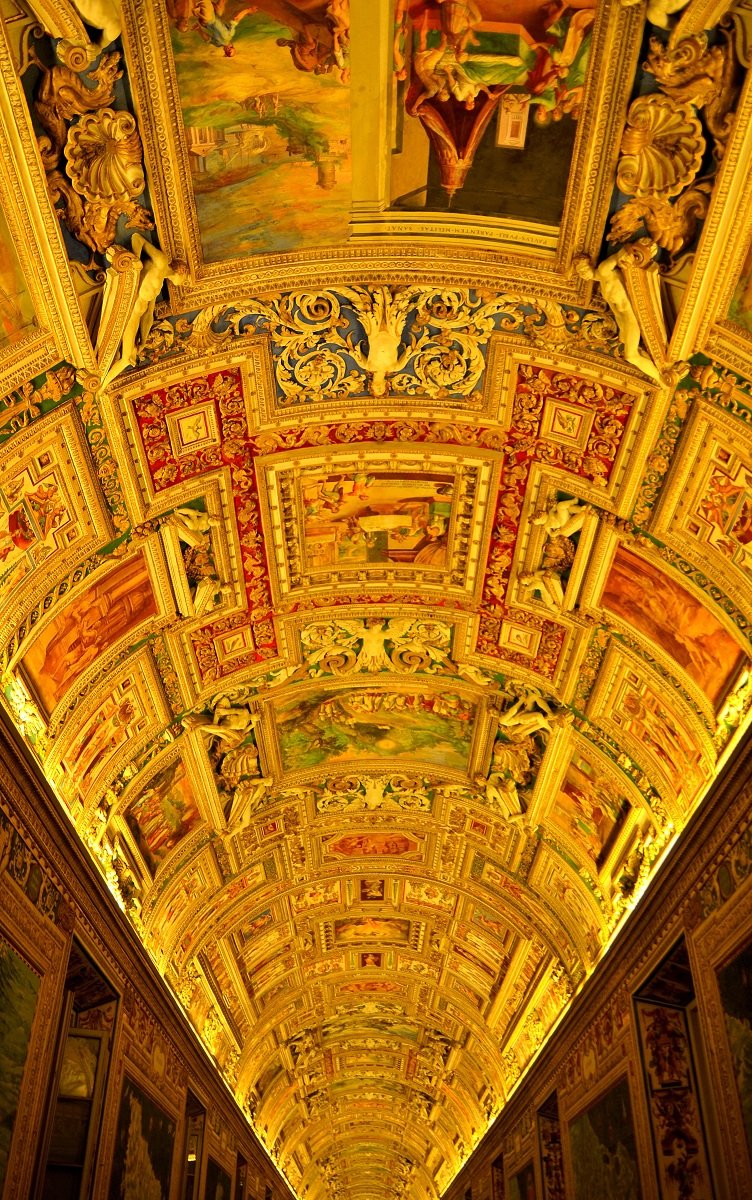 Beautiful art in Vatican Museum