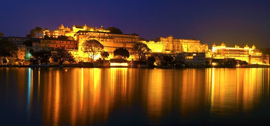 Udaipur Palace (Courtesy: Rajasthan Direct.com)